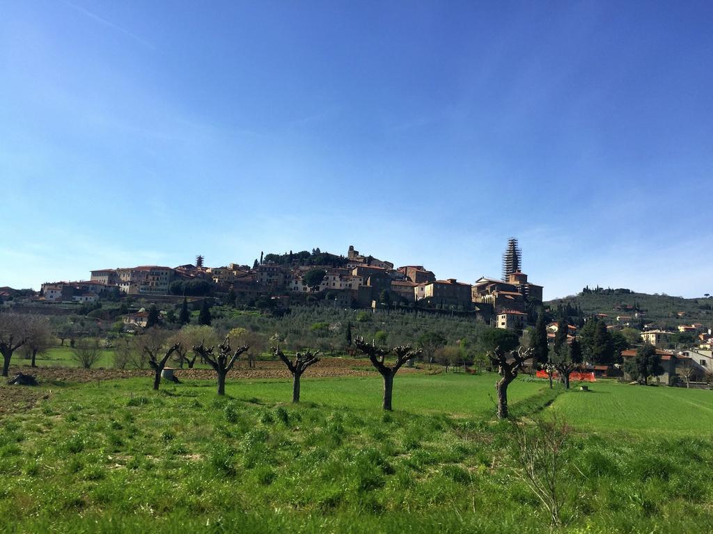 Belvilla By Oyo Agriturismo With Garden Castiglion Fiorentino Bagian luar foto