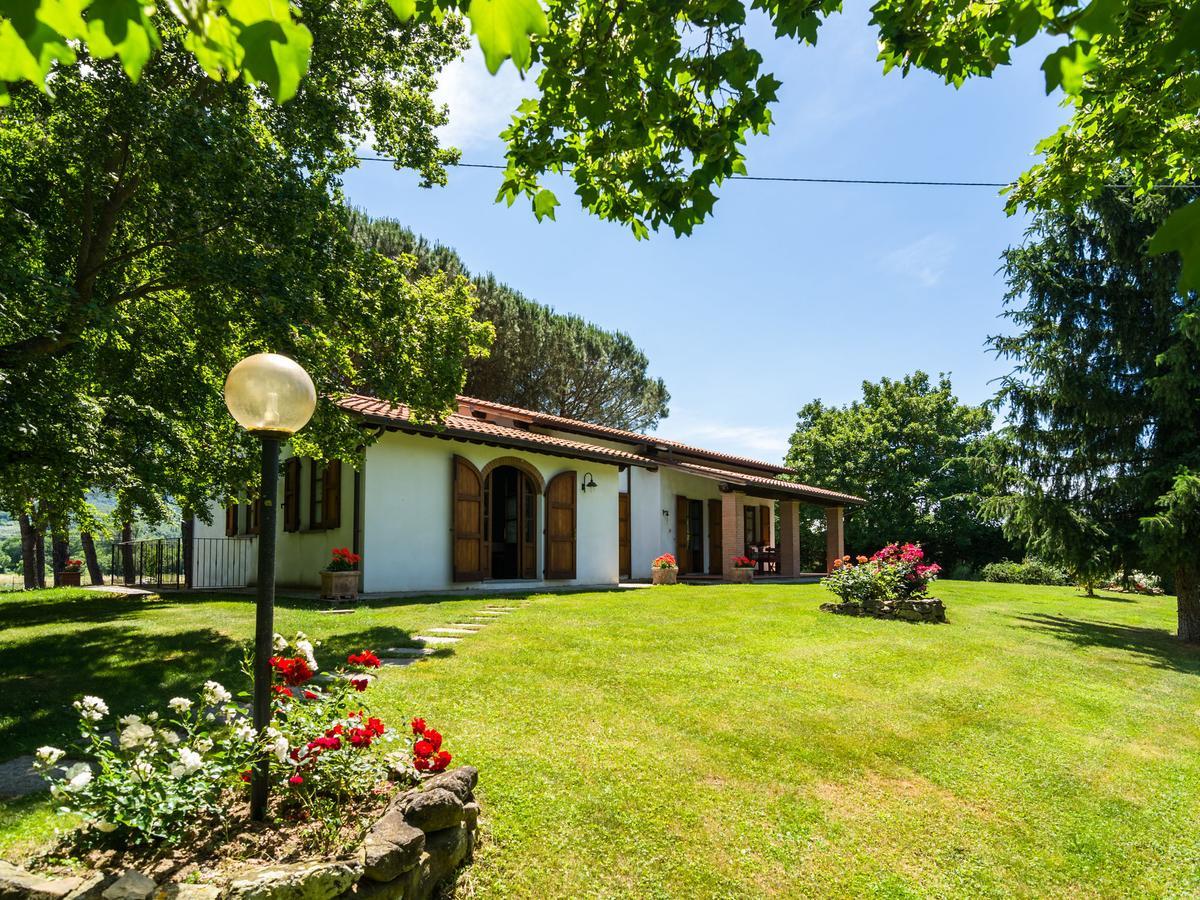 Belvilla By Oyo Agriturismo With Garden Castiglion Fiorentino Bagian luar foto